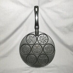 Nordic Ware cast aluminum insect mini pancake pan